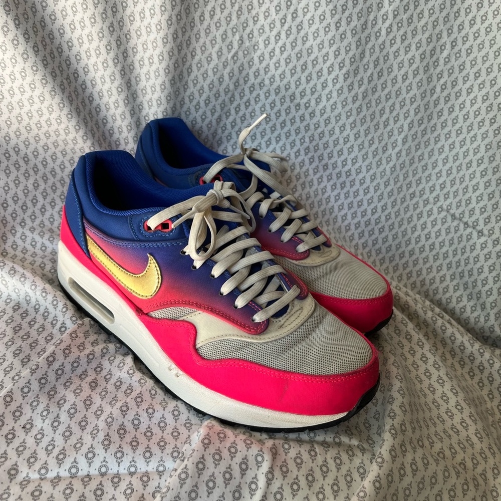 Nike Air Max - 8.5